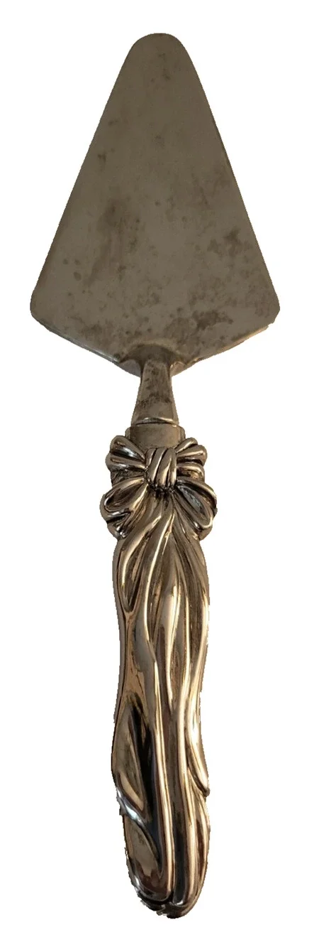 Vintage Silverplate Silver Pie & Cake Server Ornate Ribbon Handle 9.5